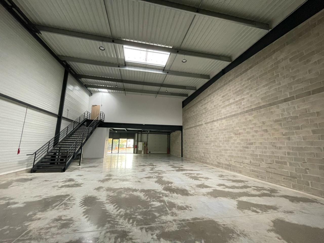 Local d'activité Bondoufle 7560m² Location local d'activité Bondoufle Essonne OLACT2309818 8